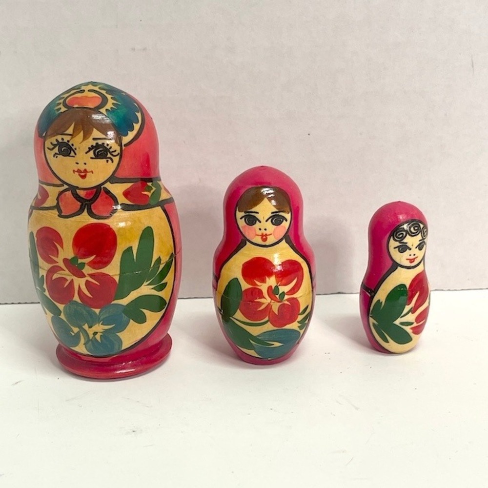Vintage 3-Piece Russian Nesting Dolls Traditional Semyonov Floral Matryoshka